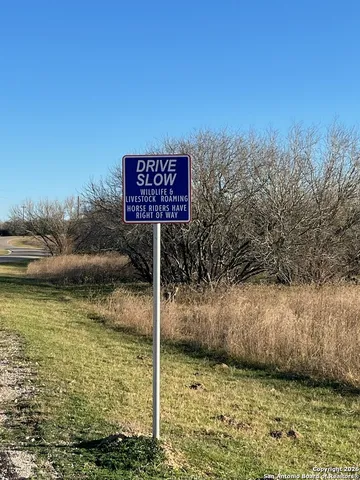 $135,000 | 445 Powder, Luling, TX 78648