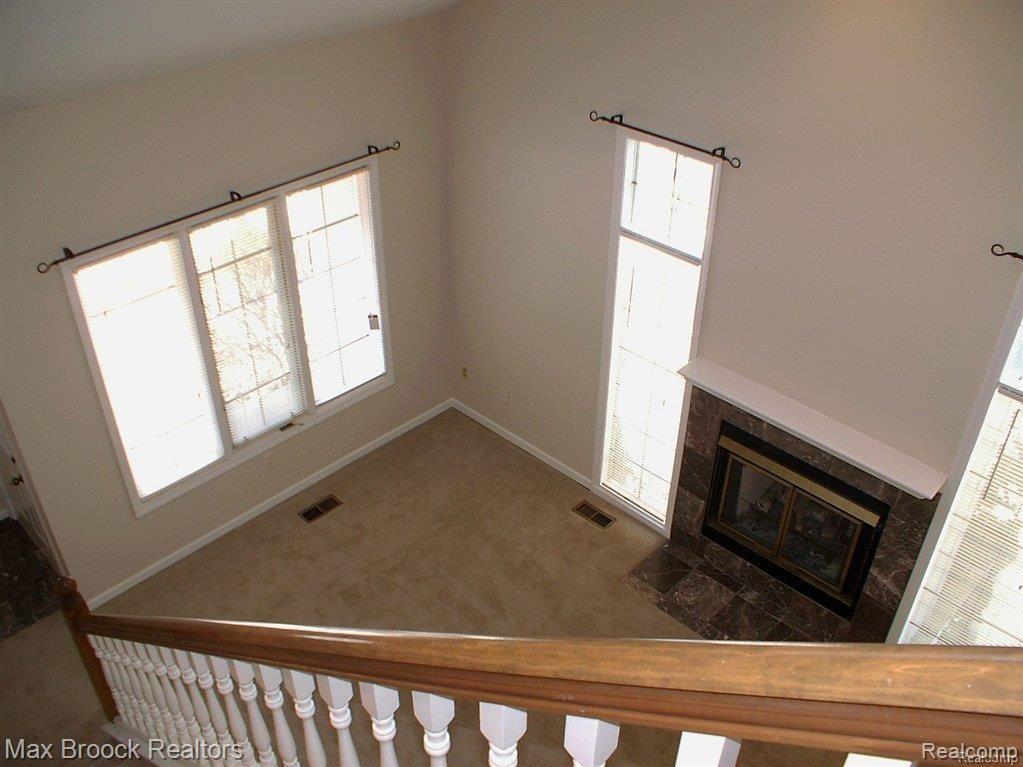 637 South Crooks Road, Unit 7 Clawson, MI 48017 - Photo 10 of 17