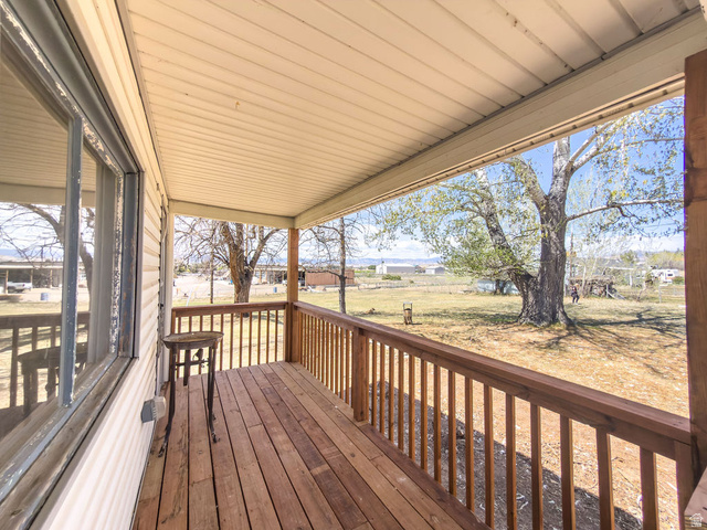 2454 East Old Wellington Road Price, UT 84501 - Photo 3 of 27 New Front Porch