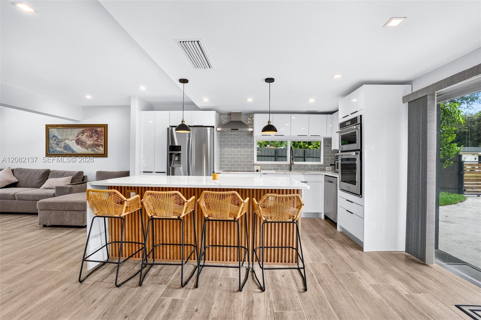 701 Northeast 164th Street Miami, FL 33162 - Photo 30 of 50 Gallery Image 30