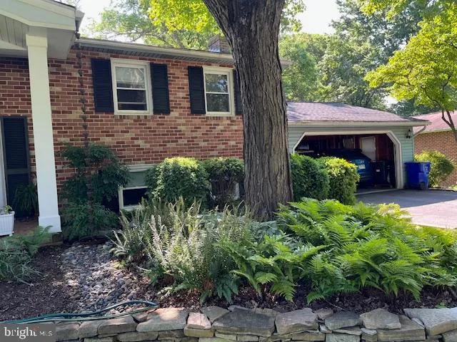 $635,000 | 6725 Pine Drive, Columbia, MD 21046