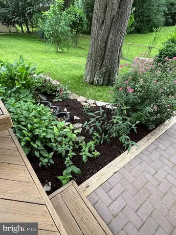 $635,000 | 6725 Pine Drive, Columbia, MD 21046