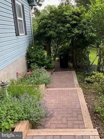 $635,000 | 6725 Pine Drive, Columbia, MD 21046