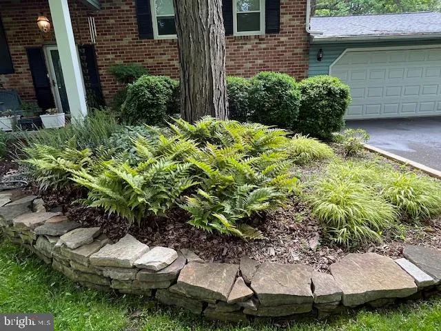 $635,000 | 6725 Pine Drive, Columbia, MD 21046