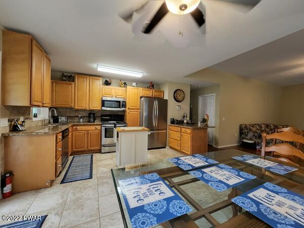 337 Layton Road Equinunk, PA 18417 - Photo 10 of 31 Kitchen -Dining Area