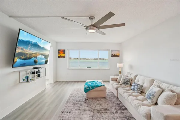 $254,900 | 4750 Cove Circle, Unit 107, St. Petersburg, FL 33708