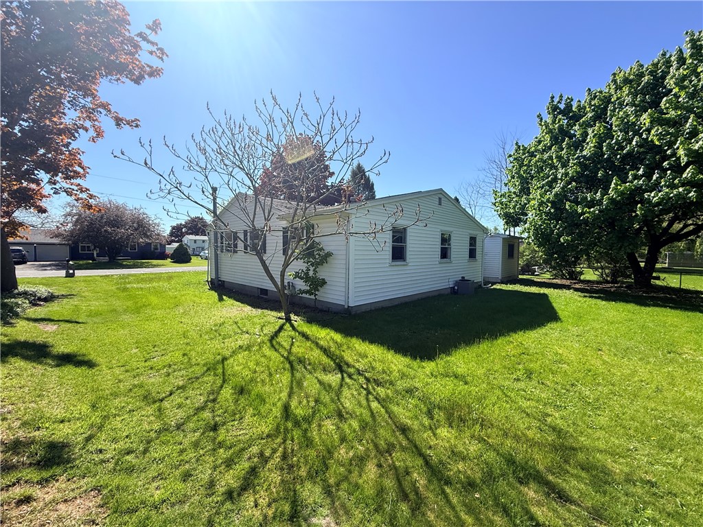 12 Gannett Road Farmington, NY 14425 - Photo 6 of 27