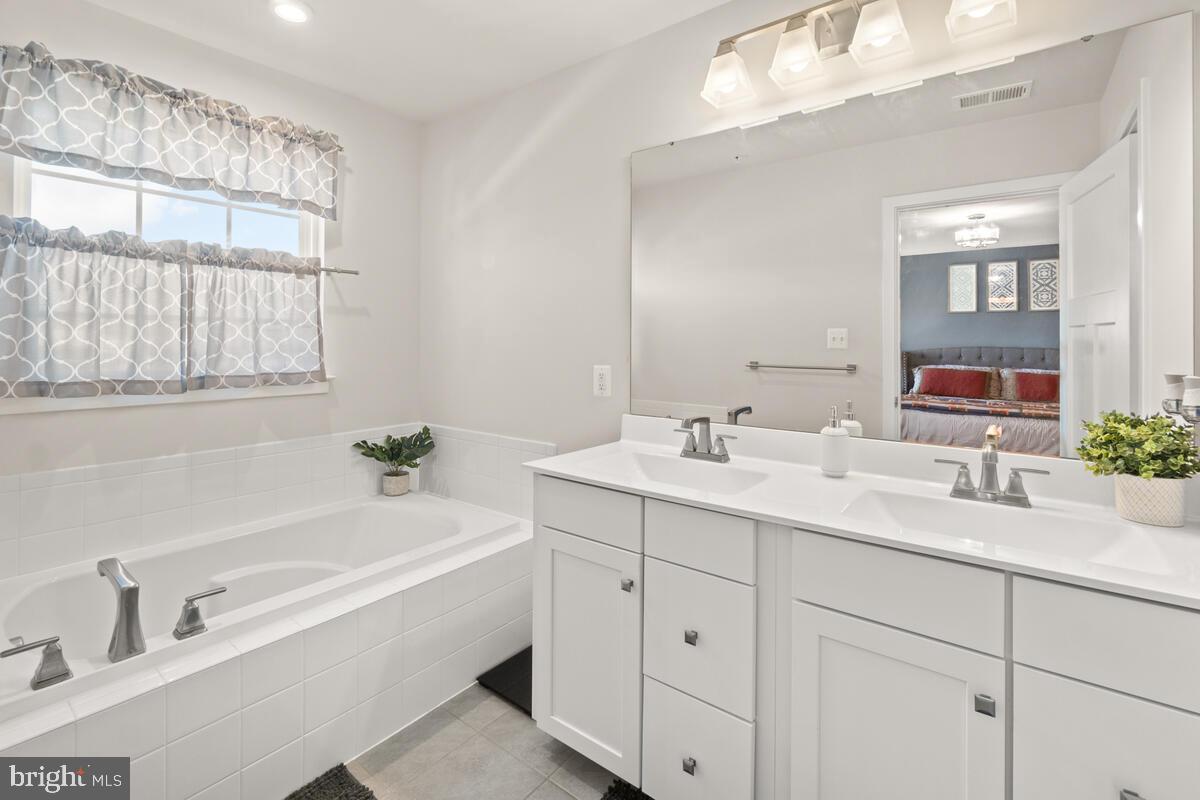 4798 Hiteshow Drive Frederick, MD 21703 - Photo 24 of 51 Master Bath