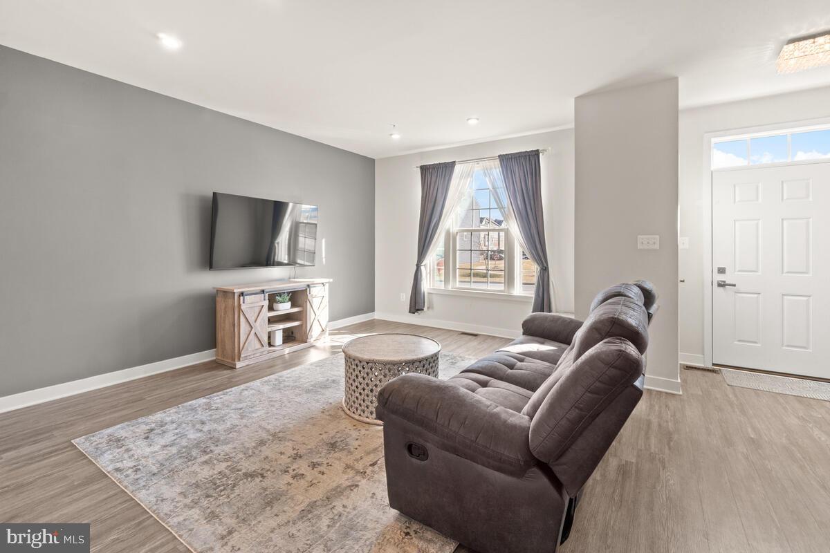 4798 Hiteshow Drive Frederick, MD 21703 - Photo 10 of 51 Living Room