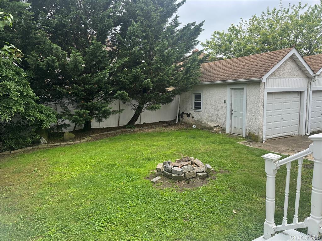 9 Castleton Court Oceanside, NY 11572 - Photo 21 of 25