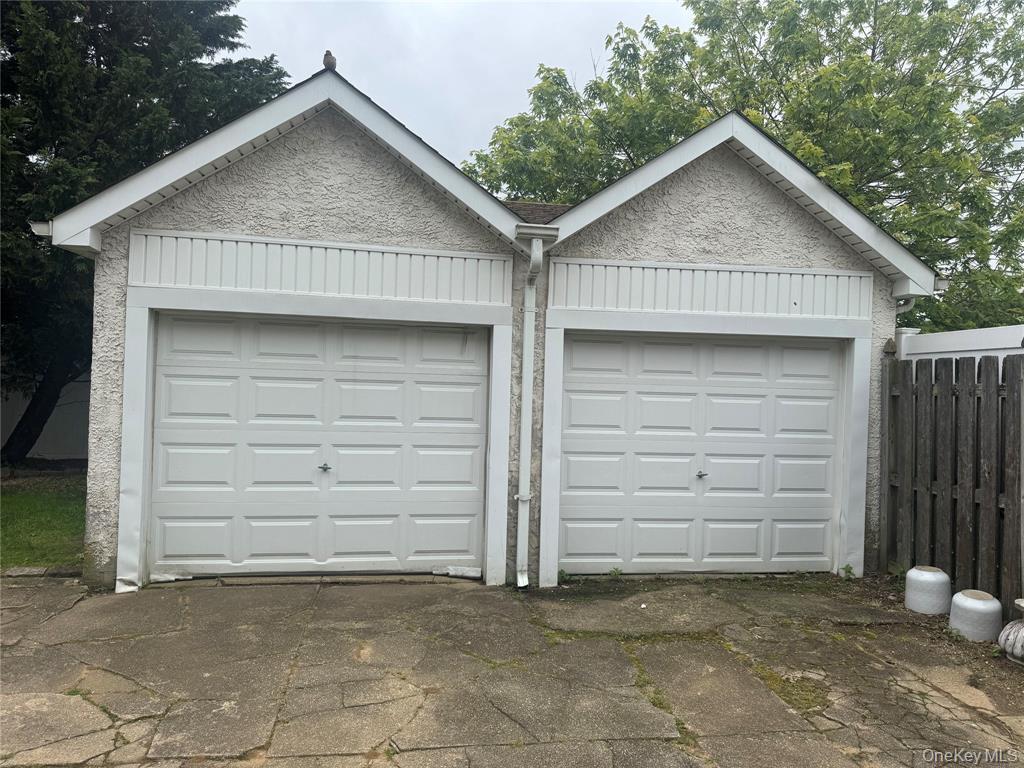 9 Castleton Court Oceanside, NY 11572 - Photo 25 of 25