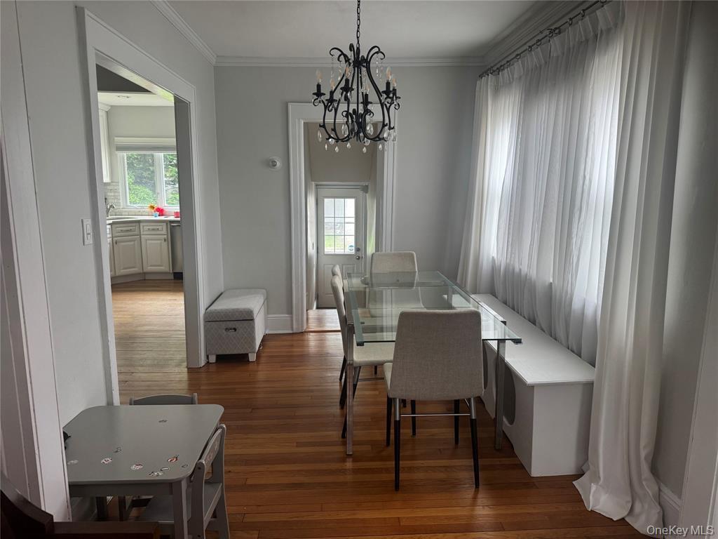 9 Castleton Court Oceanside, NY 11572 - Photo 5 of 25