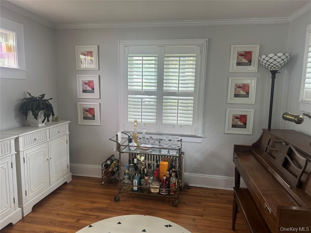 9 Castleton Court Oceanside, NY 11572 - Photo 7 of 25