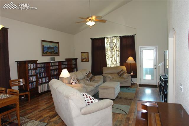 6961 Red Cardinal Loop Colorado Springs, CO 80908 - Photo 11 of 31 Gallery Image 11
