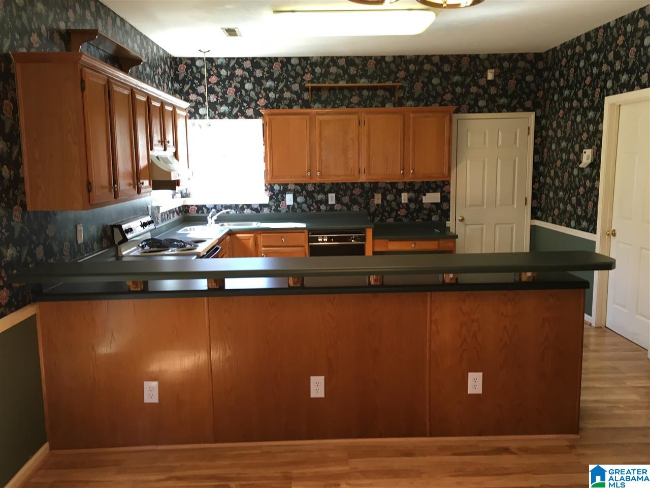 1608 Windsor Lane Leeds, AL 35094 - Photo 11 of 27