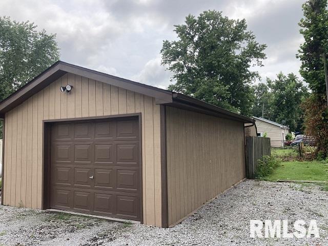 821 West Concord Street Marion, IL 62959 - Photo 2 of 22