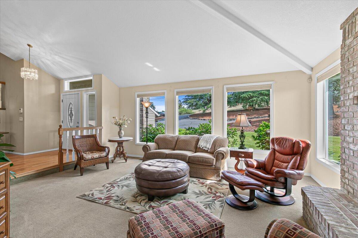 1850 Coker Butte Road Medford, OR 97504 - Photo 7 of 74 09-9