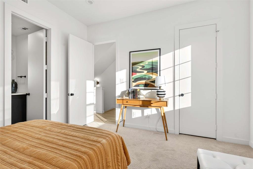 419 West 9th Street, Unit 102 Dallas, TX 75208 - Photo 19 of 27