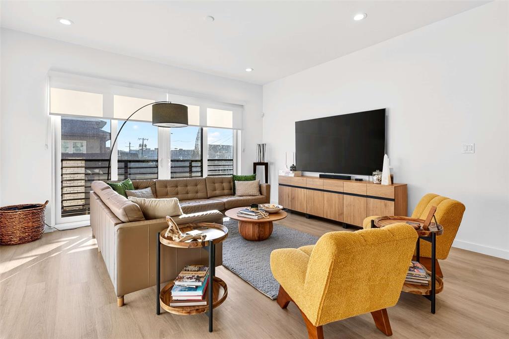 419 West 9th Street, Unit 102 Dallas, TX 75208 - Photo 2 of 27