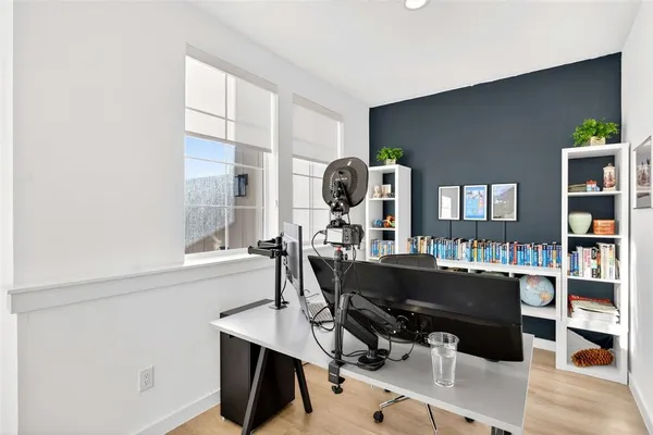 $530,000 | 419 West 9th Street, Unit 102, Dallas, TX 75208