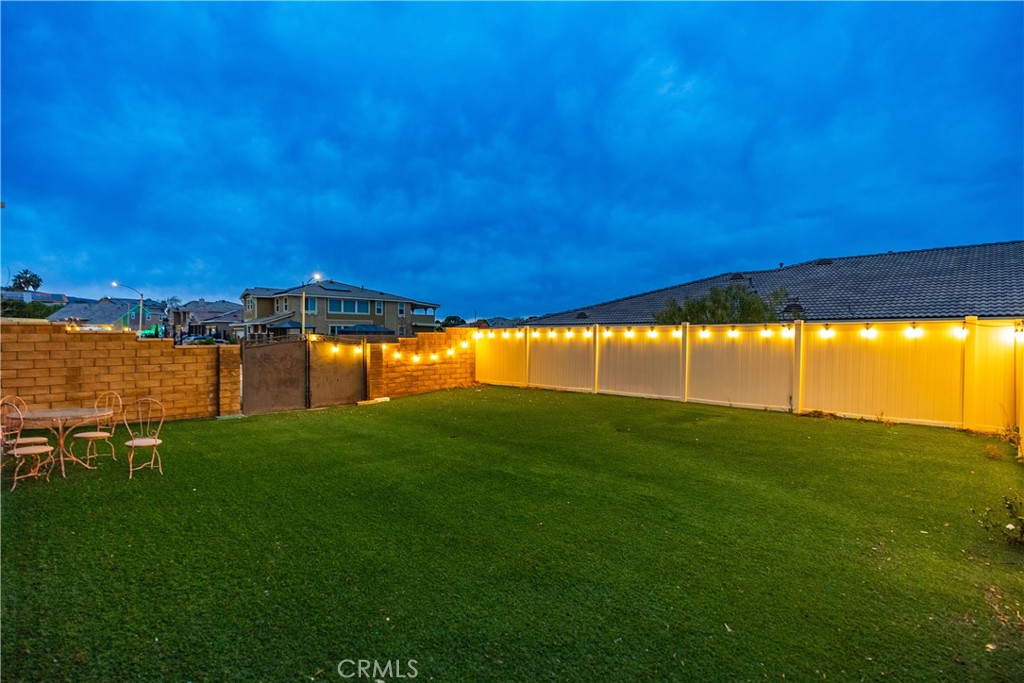 41908 Sonoma Road Palmdale, CA 93551 - Photo 70 of 75 a view of an ocean from a yard