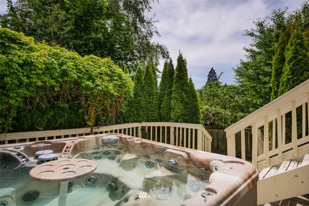 10105 Northeast 153rd Street Bothell, WA 98011 - Photo 22 of 25 Gallery Image 22