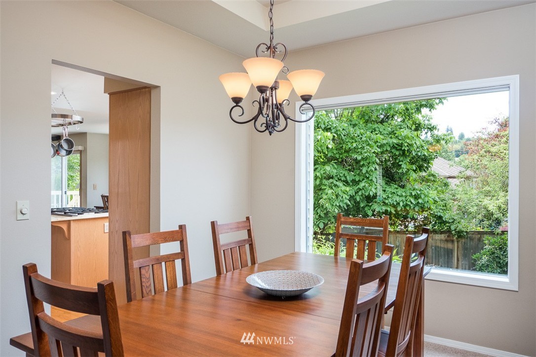 10105 Northeast 153rd Street Bothell, WA 98011 - Photo 8 of 25 Gallery Image 8
