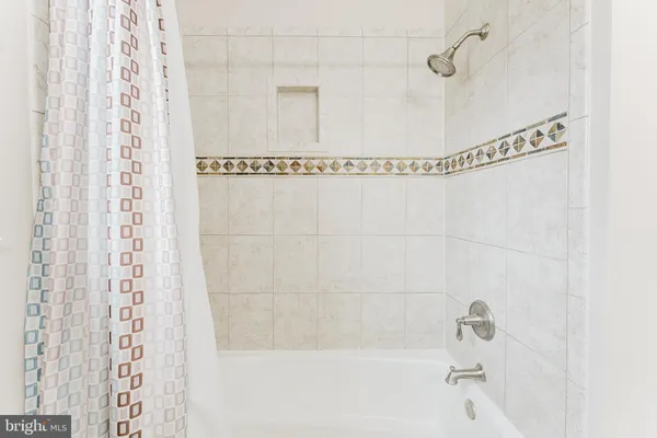 $914,888 | 7200 Duck Court, Springfield, VA 22152