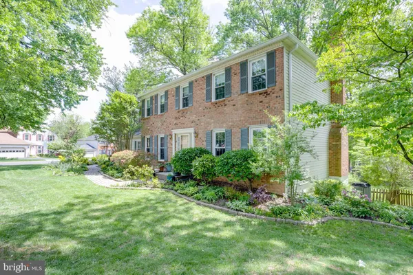 $914,888 | 7200 Duck Court, Springfield, VA 22152