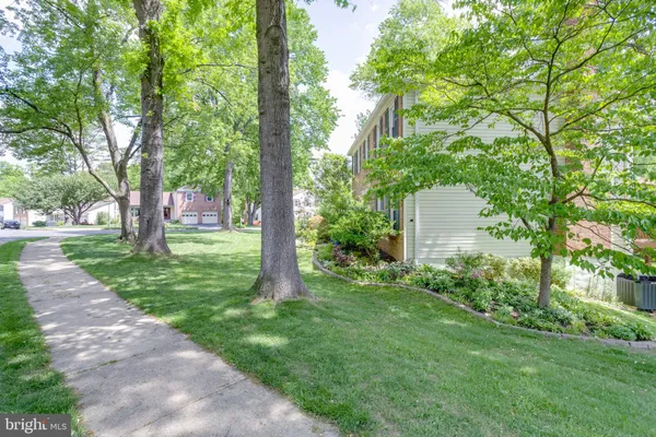 $914,888 | 7200 Duck Court, Springfield, VA 22152