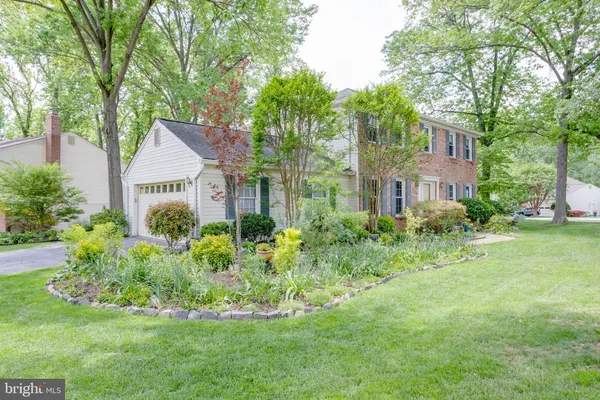 $914,888 | 7200 Duck Court, Springfield, VA 22152