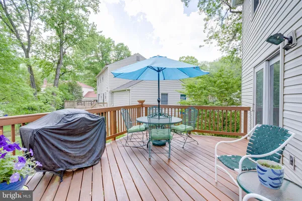 $914,888 | 7200 Duck Court, Springfield, VA 22152