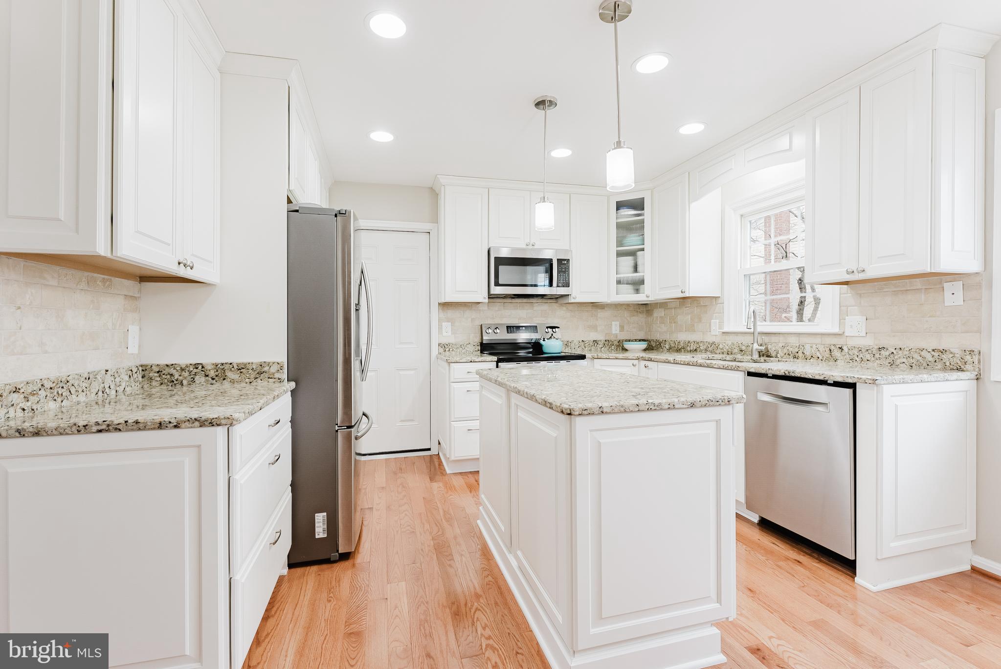 7200 Duck Court Springfield, VA 22152 - Photo 10 of 62