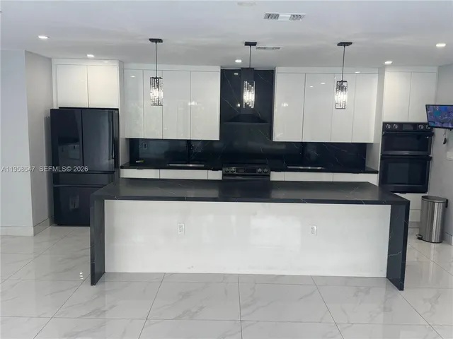 $4,750 | 575 Northeast 179th Drive, North Miami Beach, FL 33162