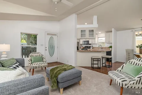 $420,000 | 25 Oceano Place, Novato, CA 94949