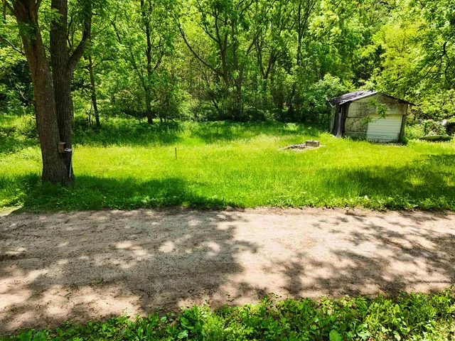 $20,000 | 625 Ridge Street, De Soto, WI 54624