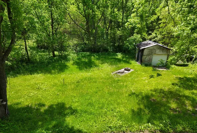 $20,000 | 625 Ridge Street, De Soto, WI 54624