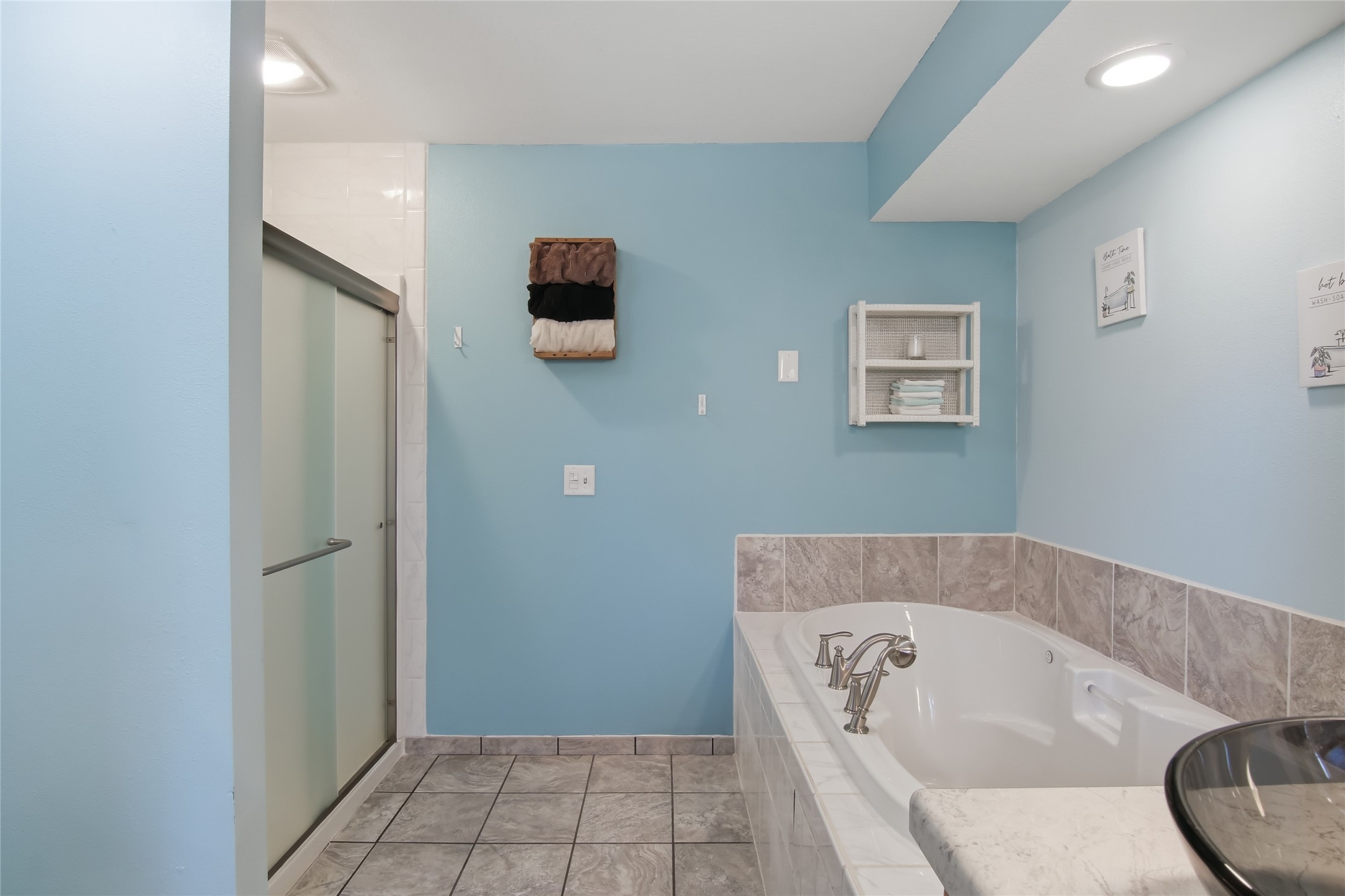 W8895 North Lake Road Greenwood, WI 54437 - Photo 22 of 60
