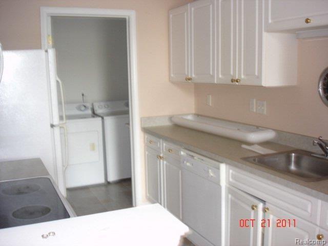 3480 Tremonte Circle Rochester, MI 48306 - Photo 7 of 16 DSC07787.JPG