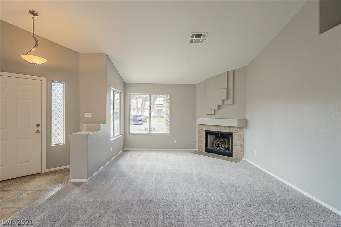 828 Coastal Beach Road Henderson, NV 89002 - Photo 3 of 31 Gallery Image 3