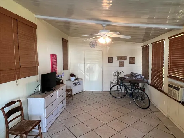 $168,000 | 818 Jolanda Circle, Venice, FL 34285