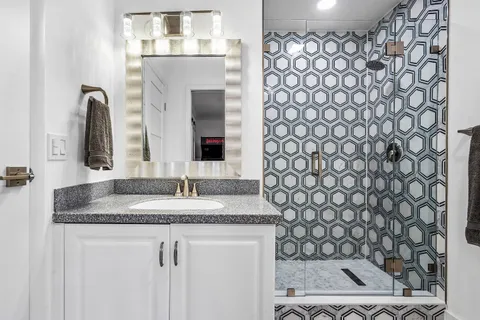 $280,000 | 13112 Sentry Palm Court, Unit B, Delray Beach, FL 33484