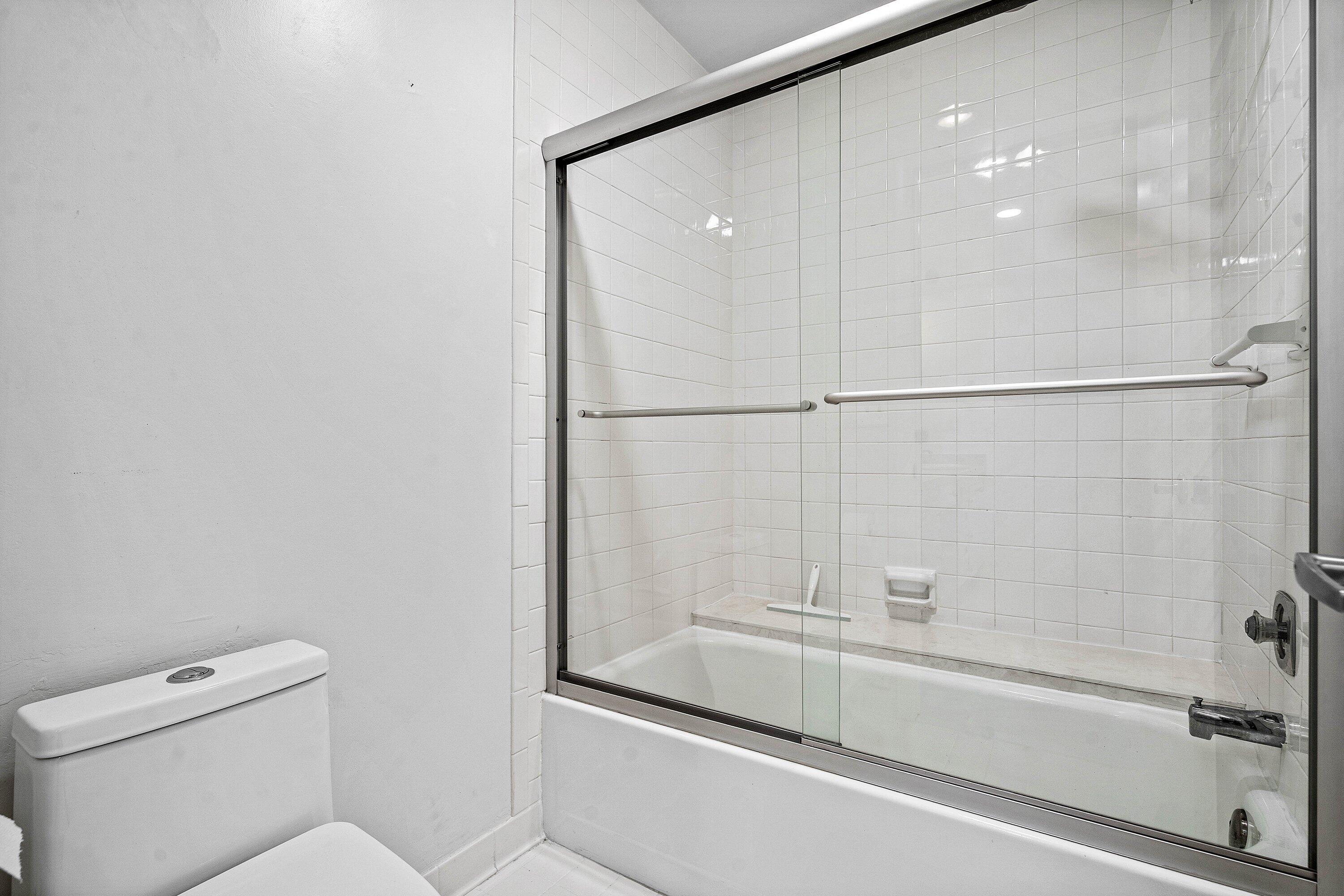 13112 Sentry Palm Court, Unit B Delray Beach, FL 33484 - Photo 17 of 17 Primary Bath