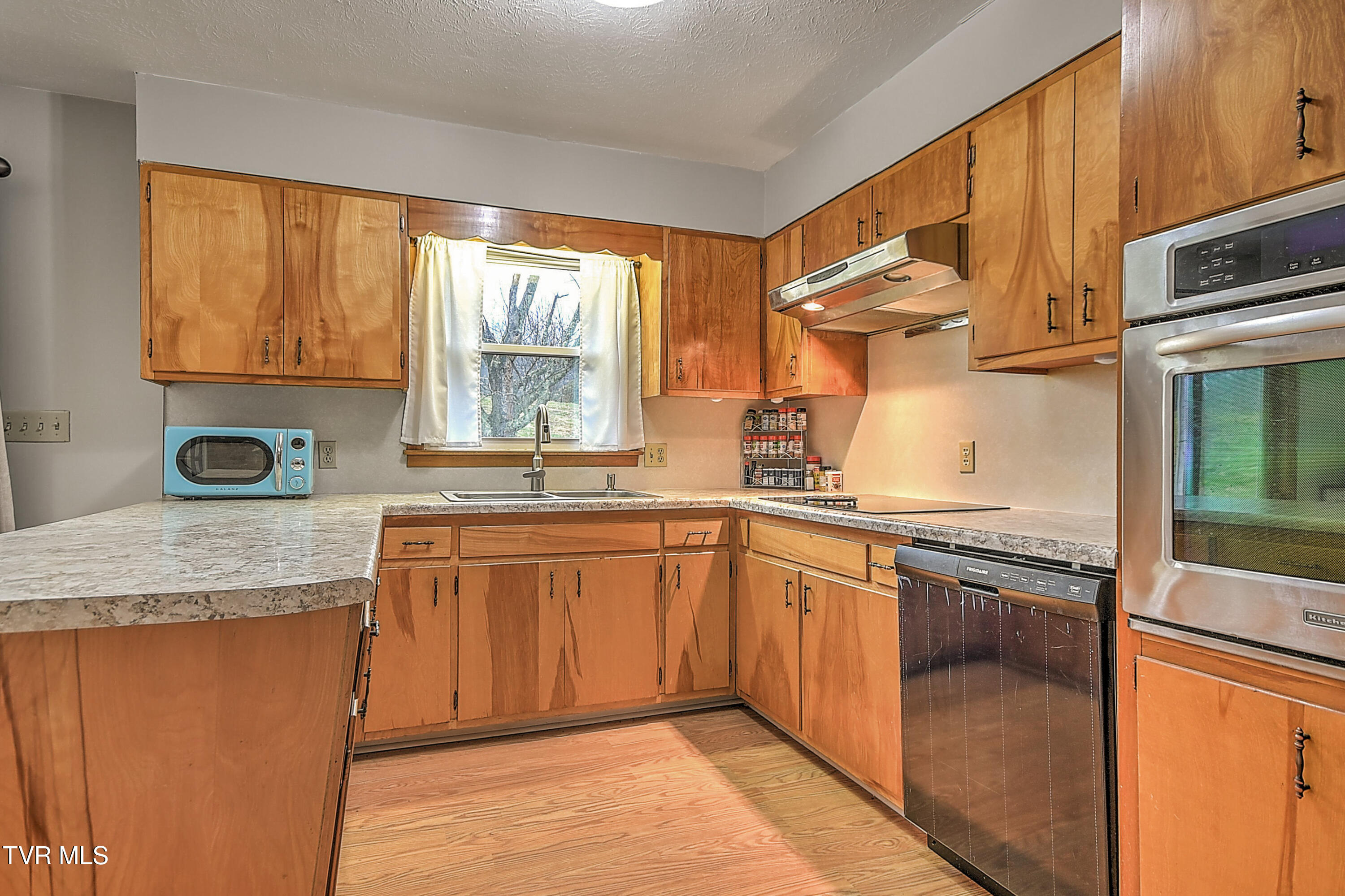 4158 Ridge Road Kingsport, TN 37660 - Photo 13 of 40 4158 Ridge Rd JC-15