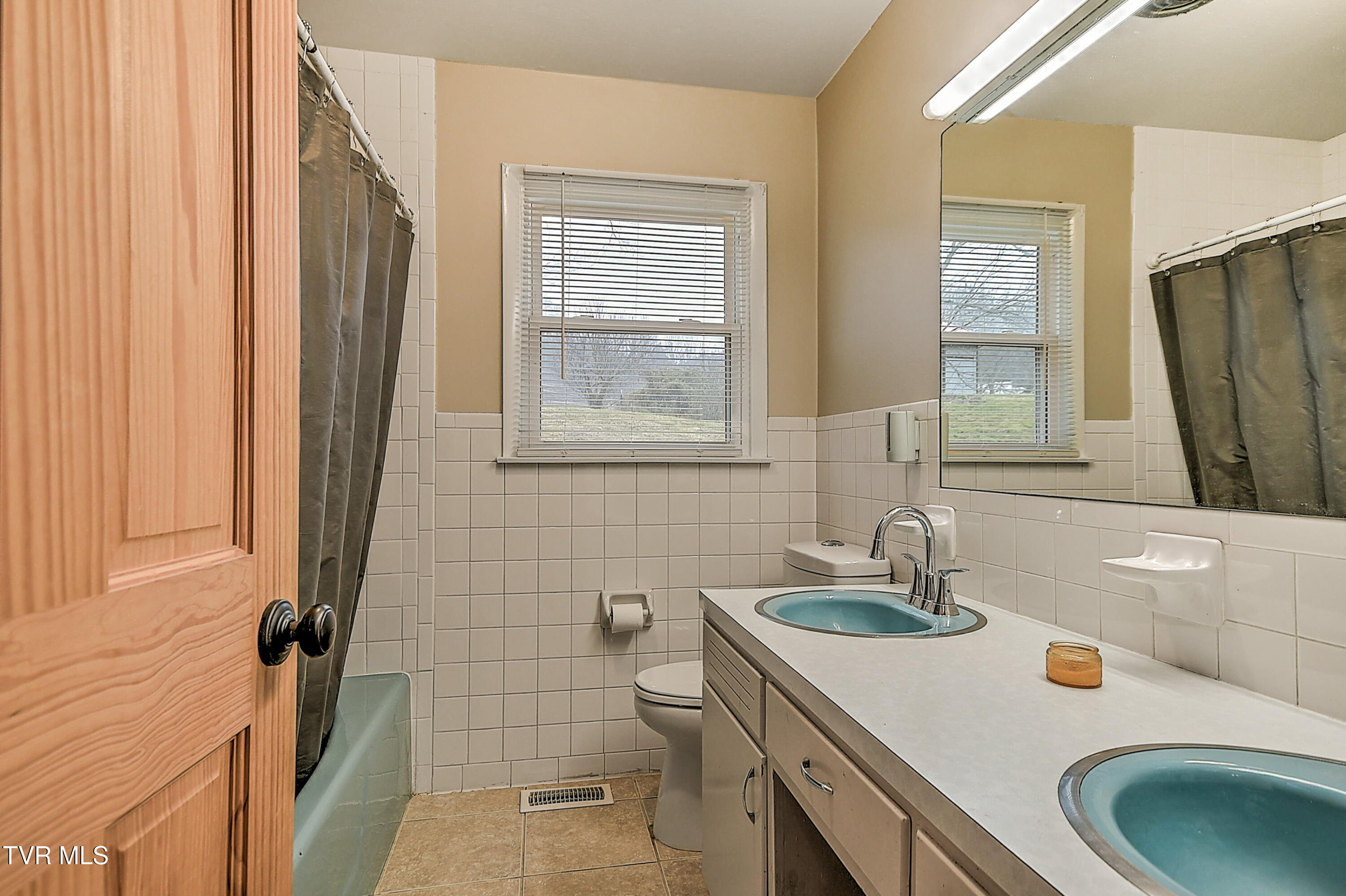 4158 Ridge Road Kingsport, TN 37660 - Photo 16 of 40 4158 Ridge Rd JC-18