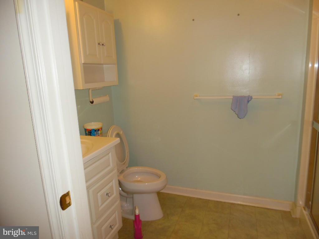 4846 Shellbark Road, Unit 4846 Owings Mills, MD 21117 - Photo 8 of 11 Bath