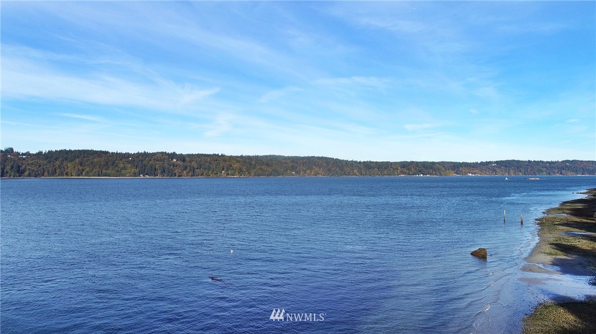 19001 Sunset Road Southwest Vashon, WA 98070 - Photo 7 of 18 Gallery Image 7