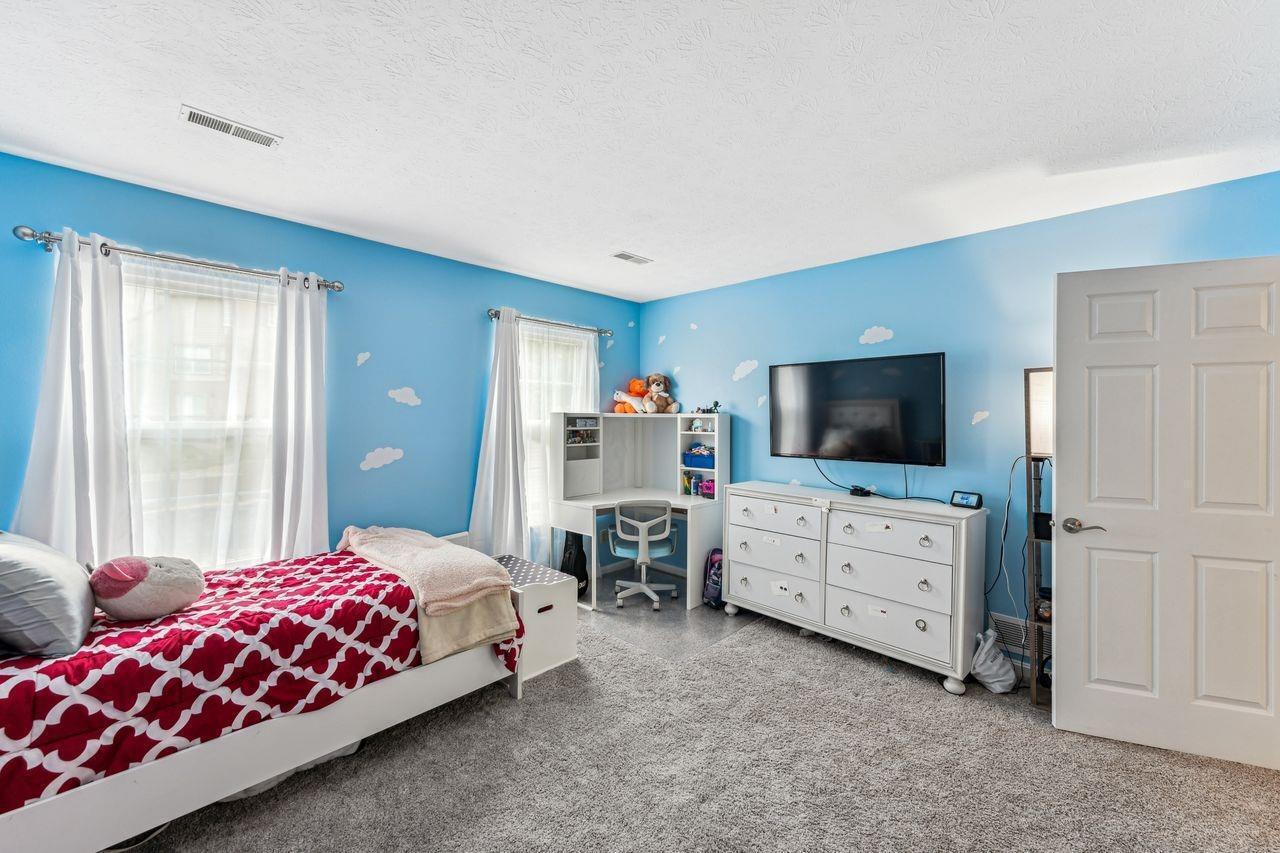 10555 Montgomery Road, Unit 61 Montgomery, OH 45242 - Photo 27 of 33