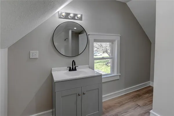 $230,000 | 1020 South McCoy Street, Independence, MO 64050