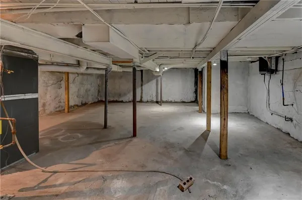 $220,000 | 1020 South McCoy Street, Independence, MO 64050